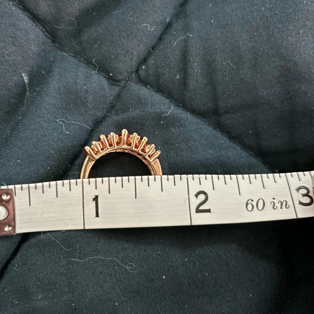 Beautiful ruby gem ring - Picture 4 of 4